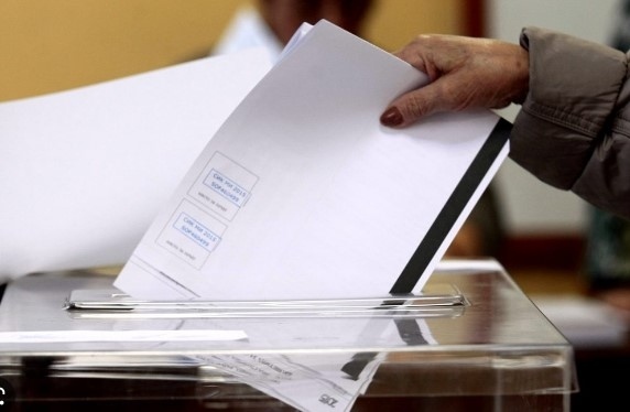 Решено: Връщат хартиената бюлетина на следващите редовни избори